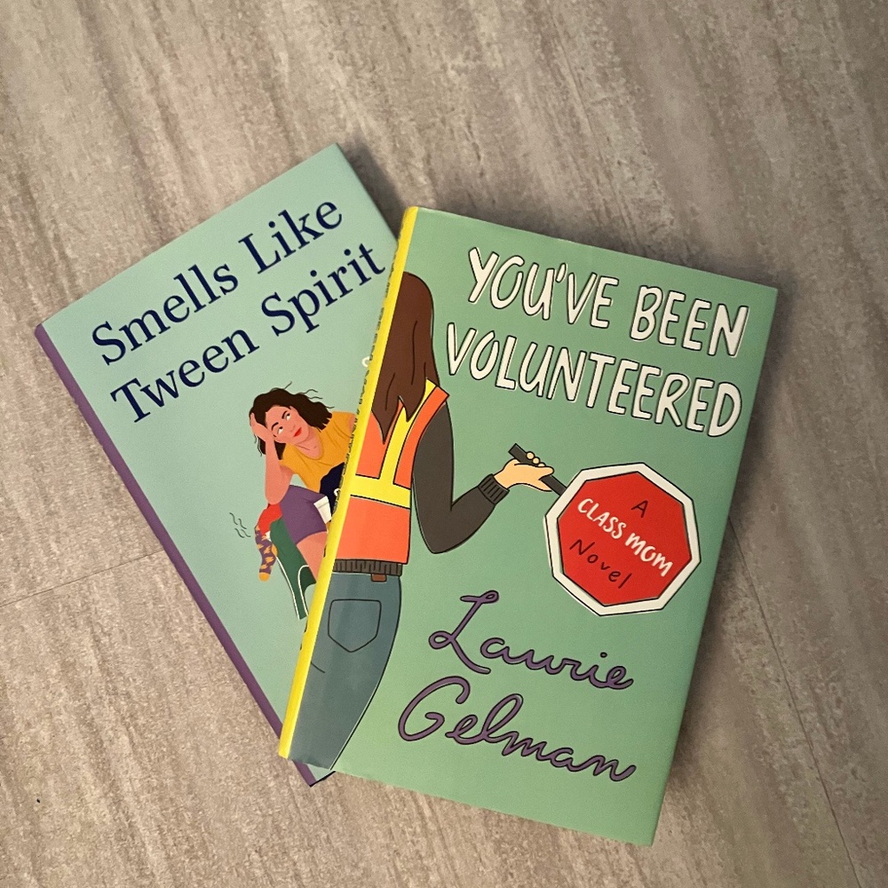 2-pack Laurie Gelman books: Class Mom series